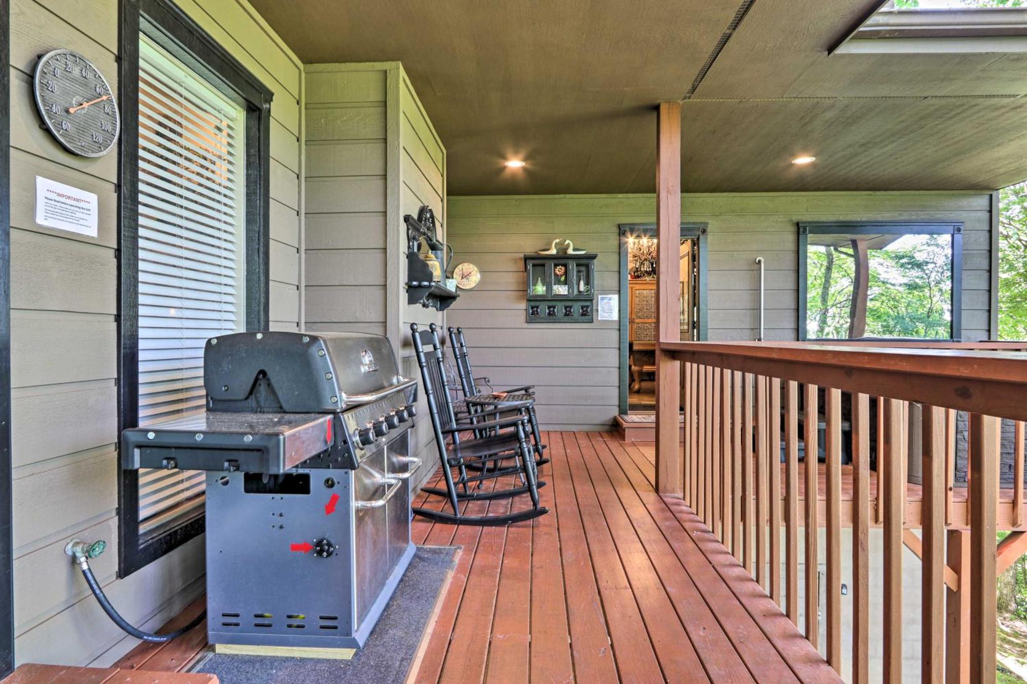 Eclectic Cabin With Hot Tub 1 Mi To Ober Gatlinburg Esterno foto