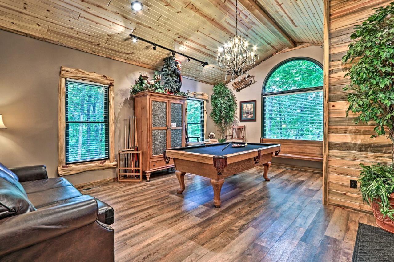 Eclectic Cabin With Hot Tub 1 Mi To Ober Gatlinburg Esterno foto