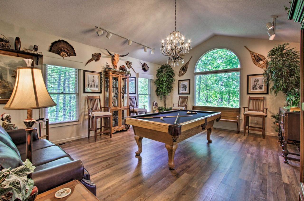 Eclectic Cabin With Hot Tub 1 Mi To Ober Gatlinburg Esterno foto
